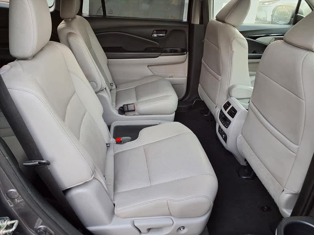 Thumbnail: 2016 Honda Pilot - 12