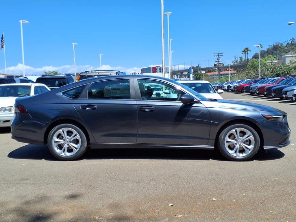 2025 Honda Accord LX photo 4