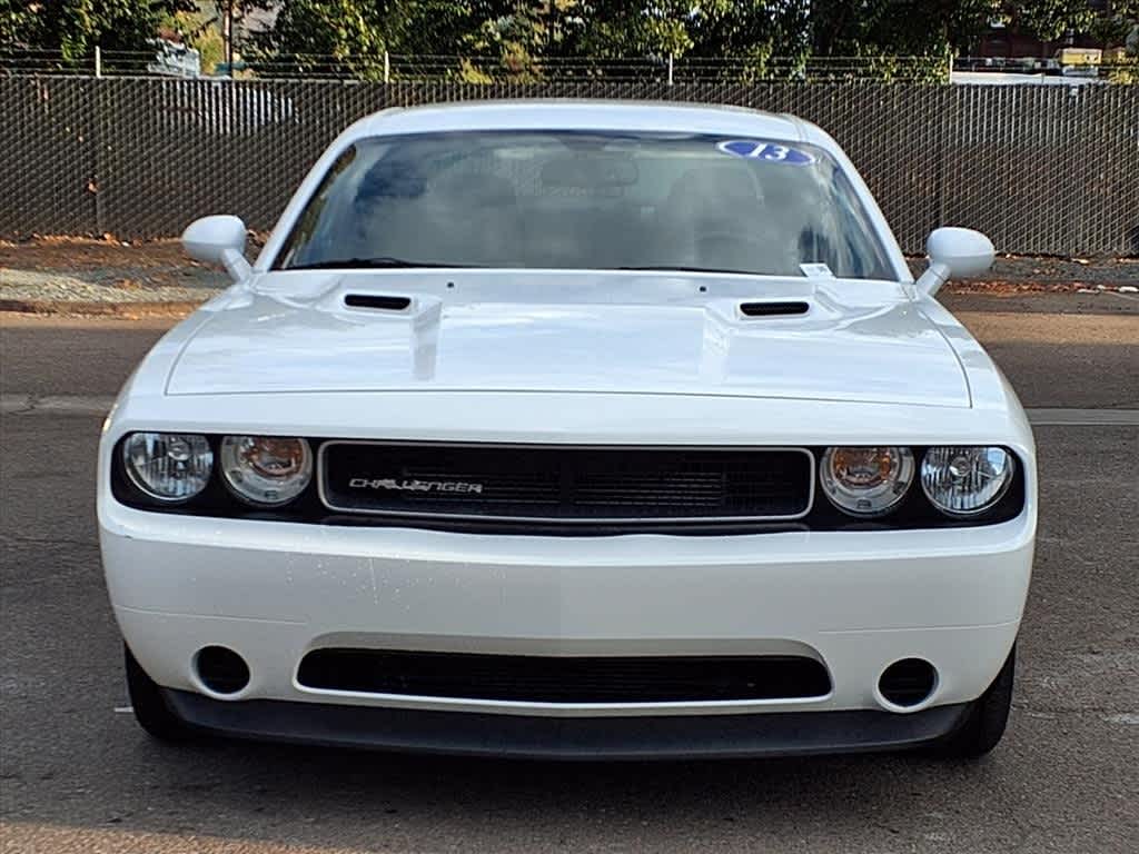 2013 Dodge Challenger SXT photo 2