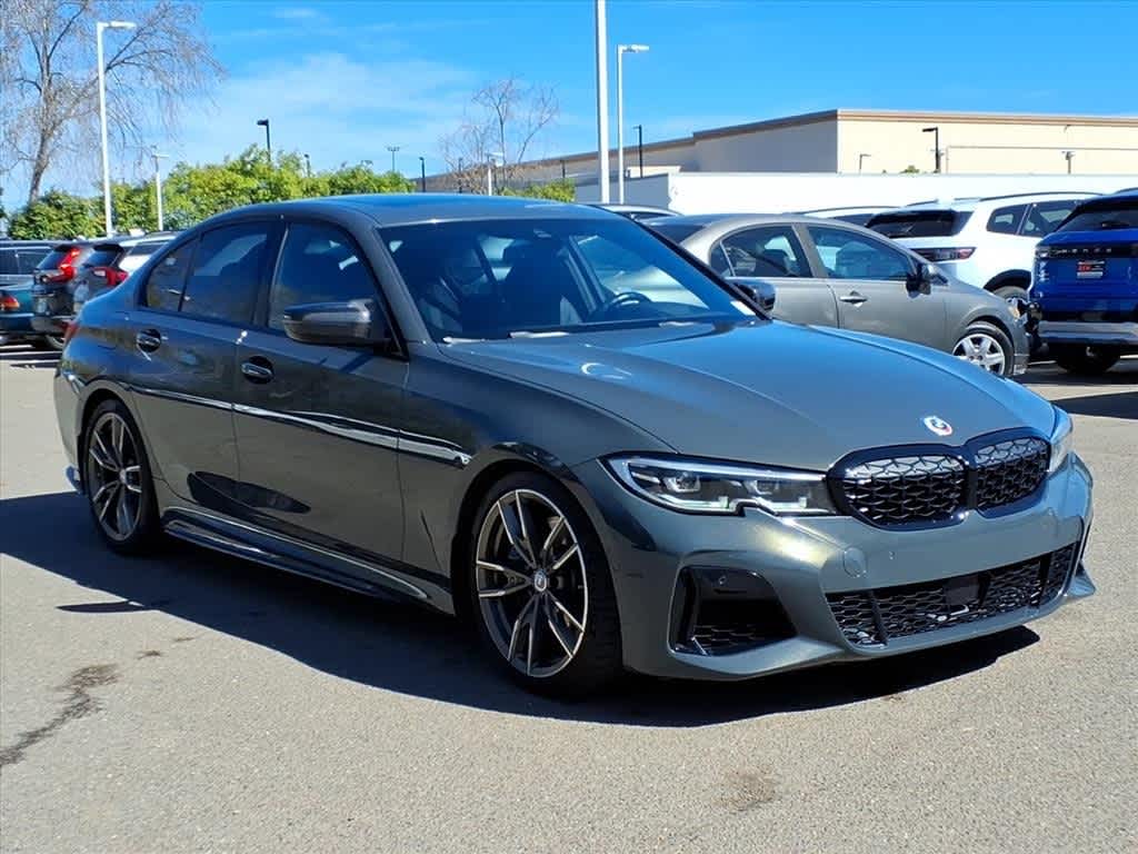 Thumbnail: 2020 BMW 3 Series - 3