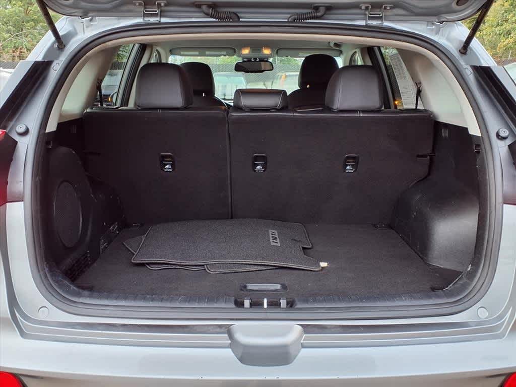 Thumbnail: 2022 Kia Niro - 6