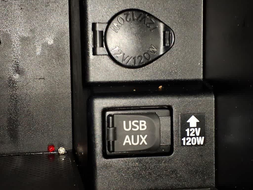 Thumbnail: 2013 Toyota Camry - 22