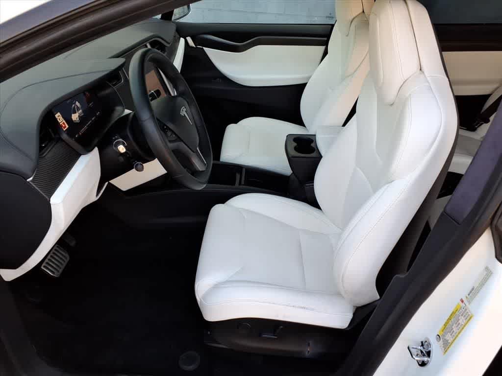 Thumbnail: 2018 Tesla Model X - 17