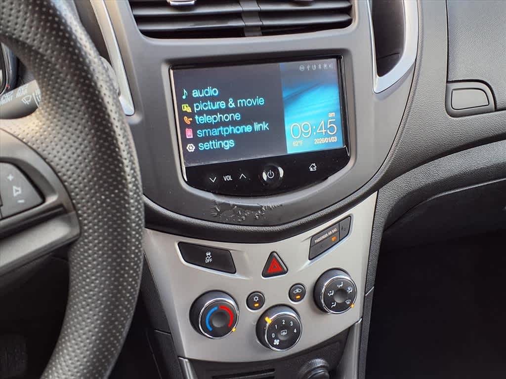 Thumbnail: 2016 Chevrolet Trax - 20