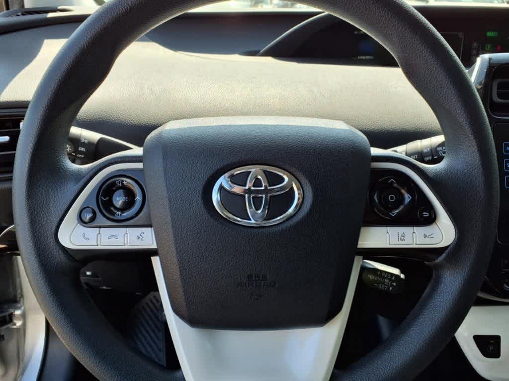 2018 Toyota Prius Two 16