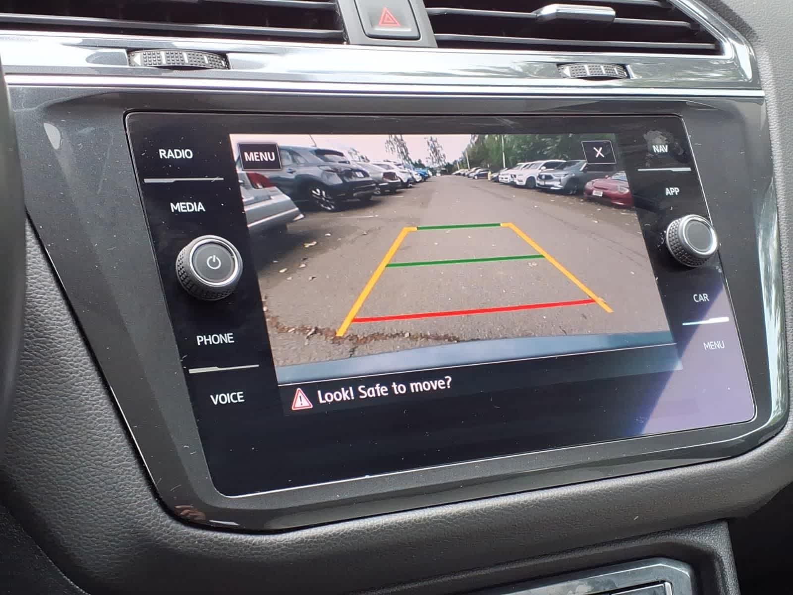 Thumbnail: 2019 Volkswagen Tiguan - 22
