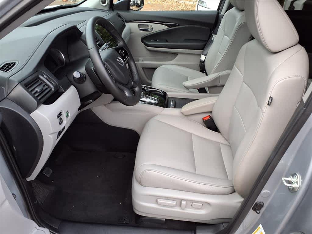 Thumbnail: 2019 Honda Pilot - 14