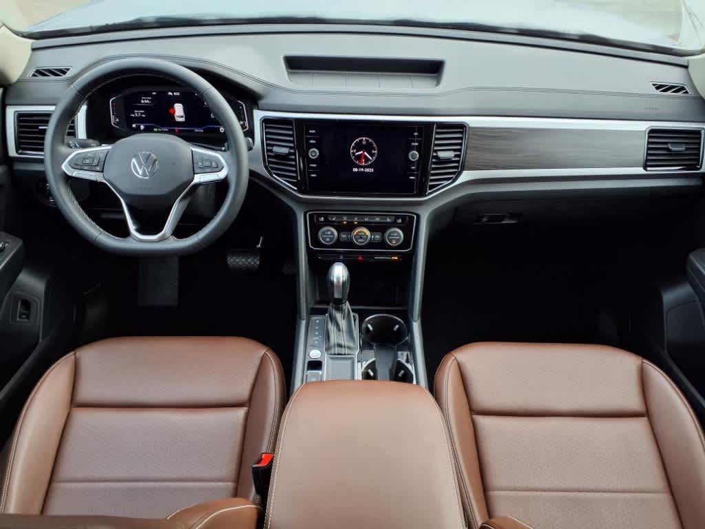 Thumbnail: 2023 Volkswagen Atlas - 11