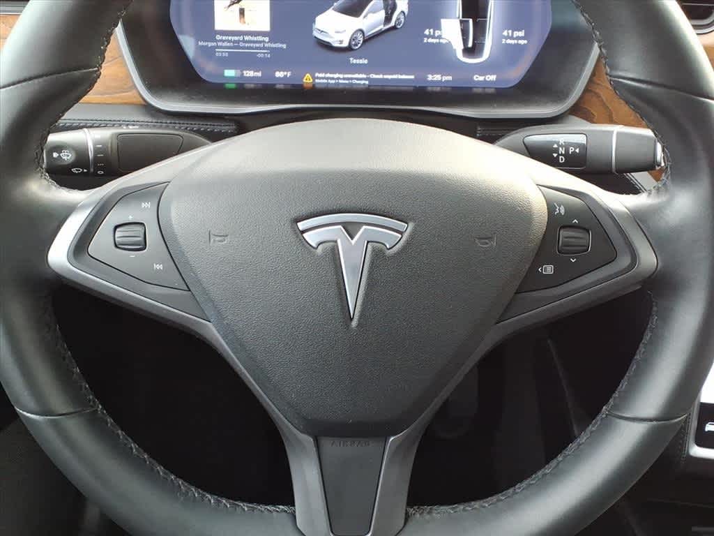 Thumbnail: 2018 Tesla Model X - 18