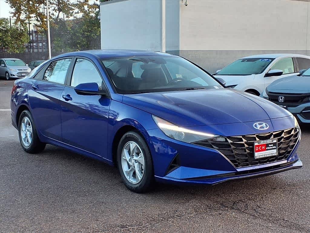 Thumbnail: 2023 Hyundai Elantra - 3