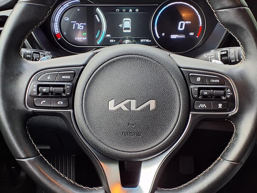 Thumbnail: 2022 Kia Niro - 16