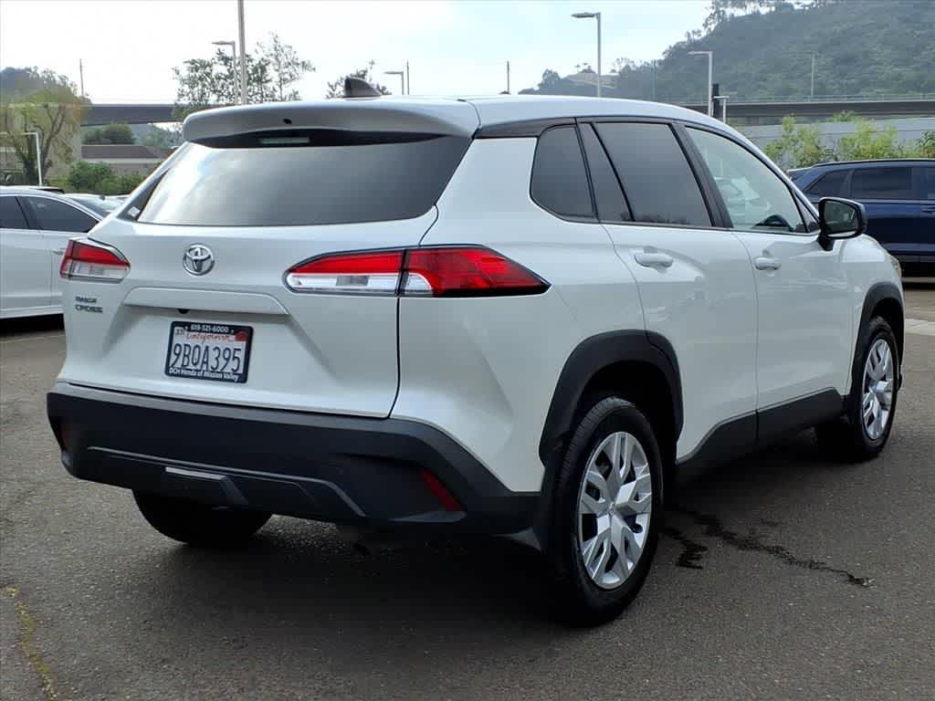 Thumbnail: 2022 Toyota Corolla Cross - 4