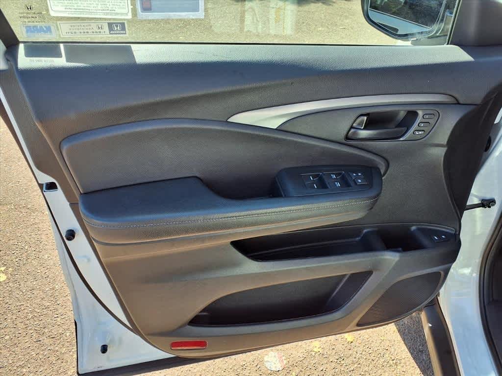 Thumbnail: 2023 Honda Passport - 14