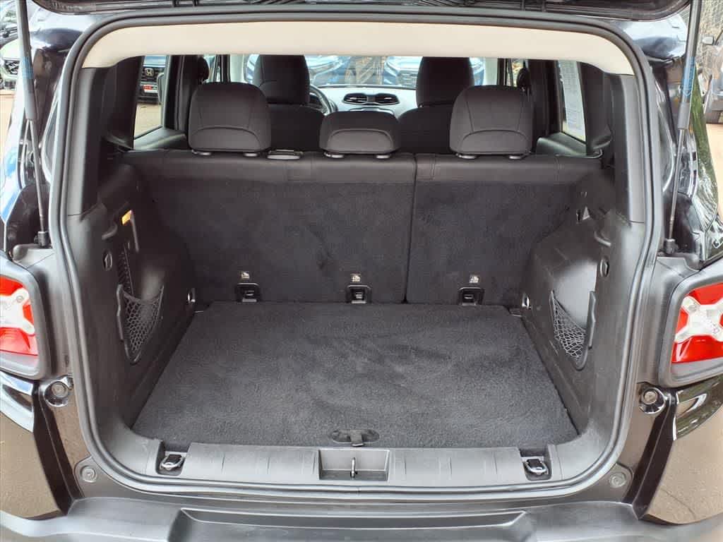 Thumbnail: 2018 Jeep Renegade - 6