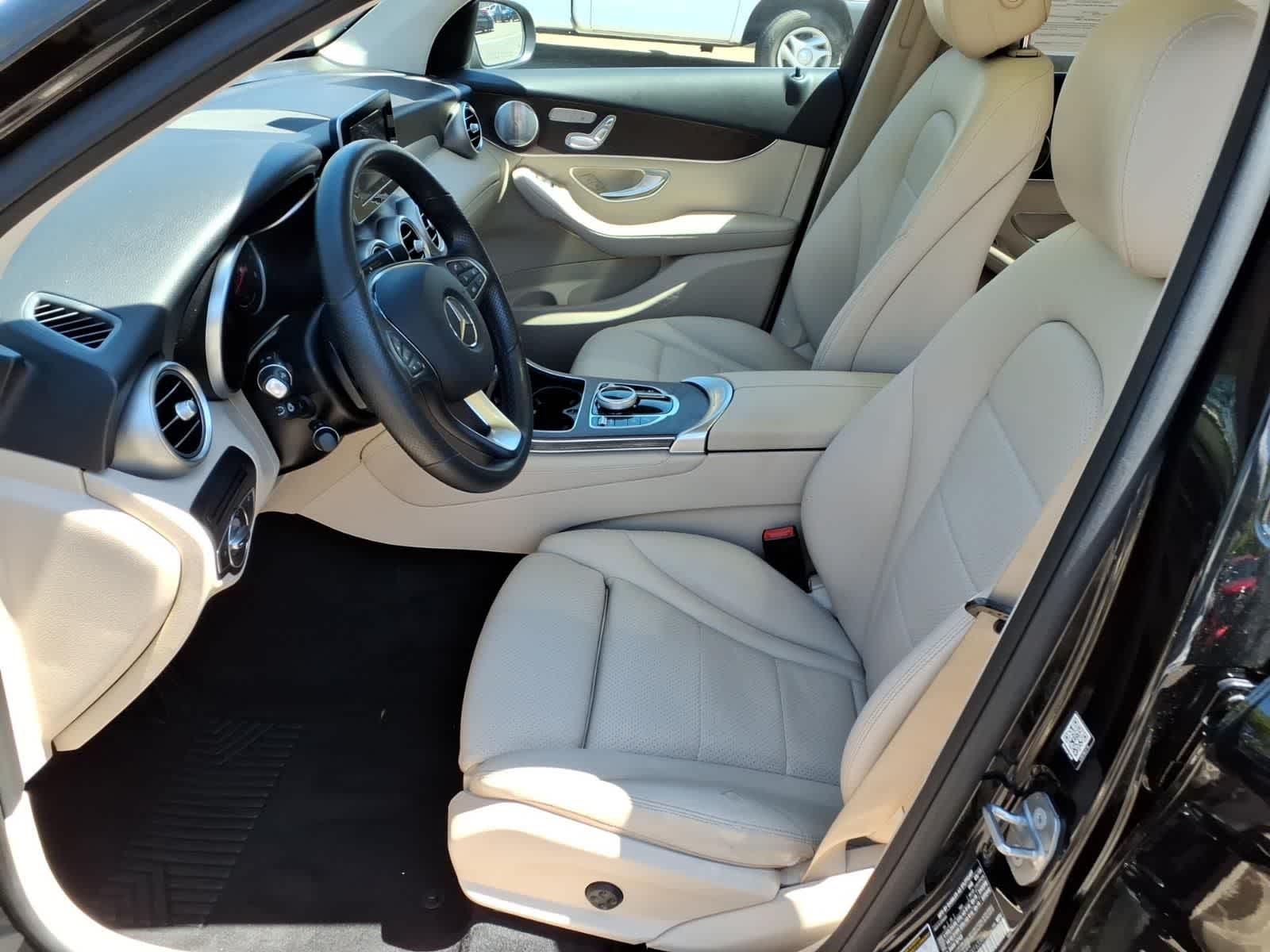 2019 Mercedes-Benz GLC GLC350e - Photo 14