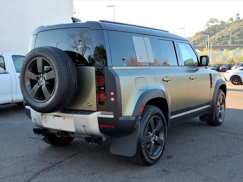 Thumbnail: 2020 Land Rover Defender - 4