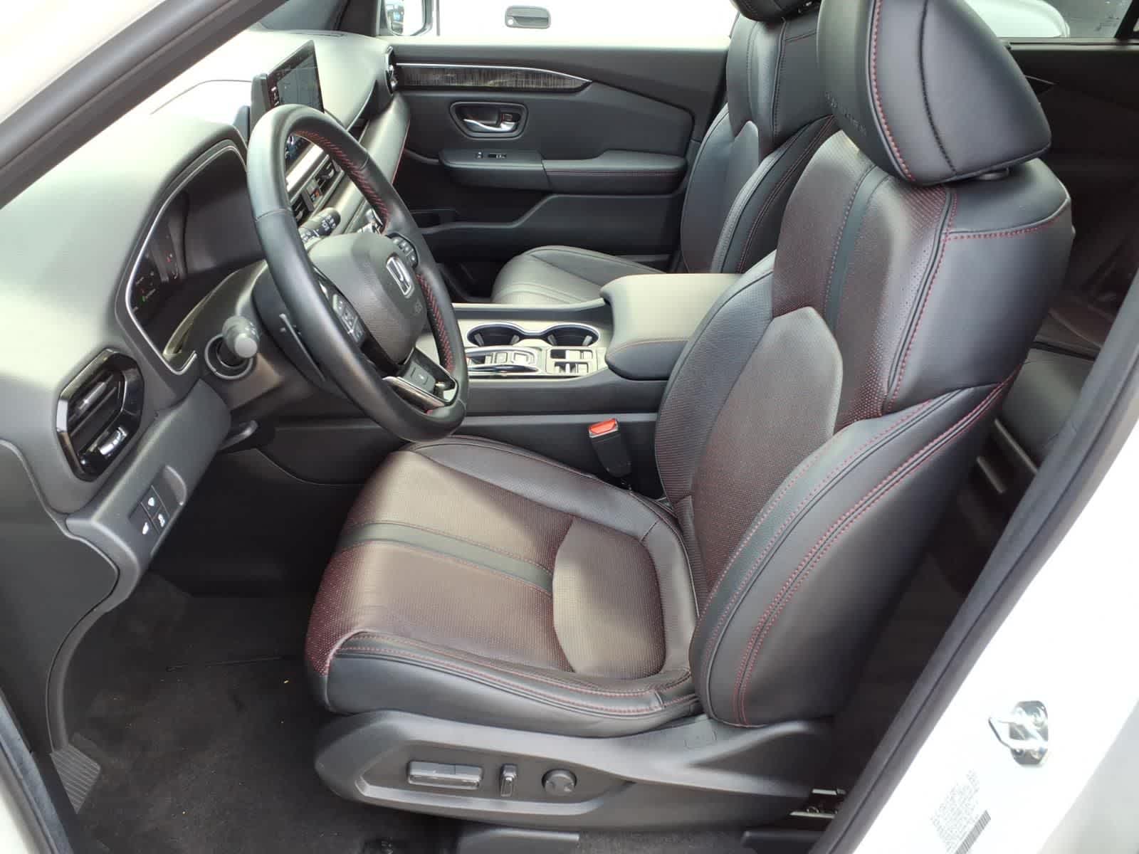 Thumbnail: 2025 Honda Pilot - 14