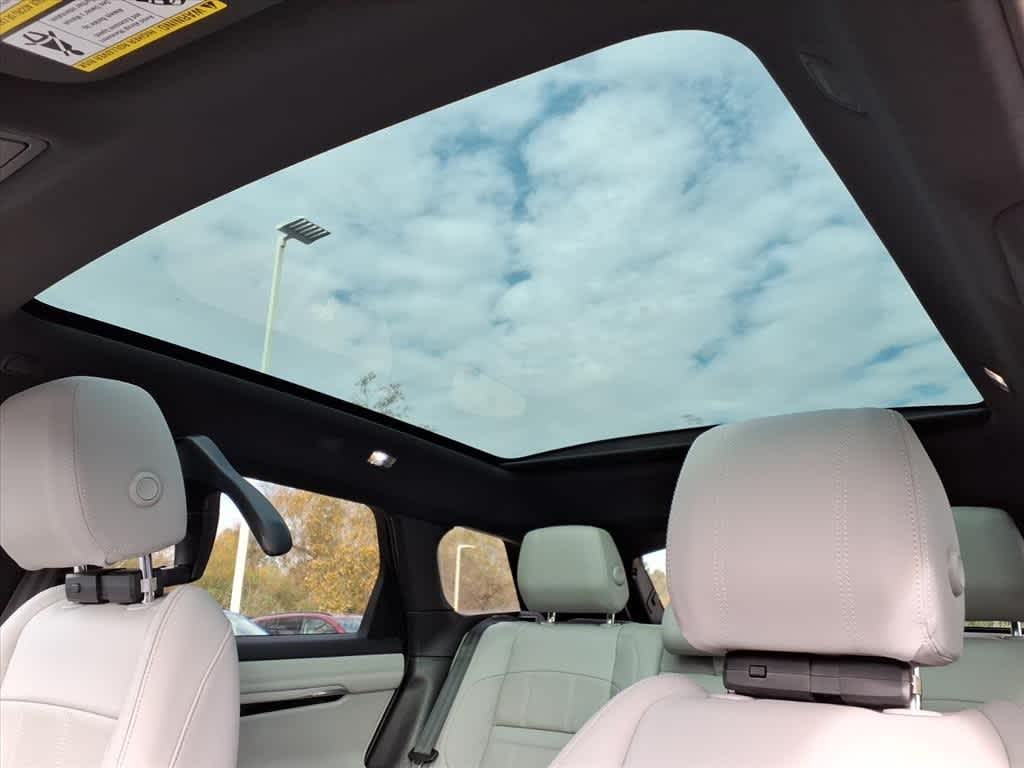 Thumbnail: 2020 Land Rover Range Rover Evoque - 16