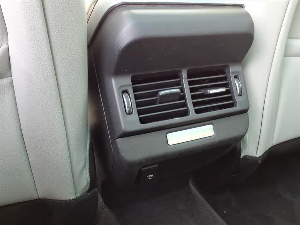 Thumbnail: 2020 Land Rover Range Rover Evoque - 11