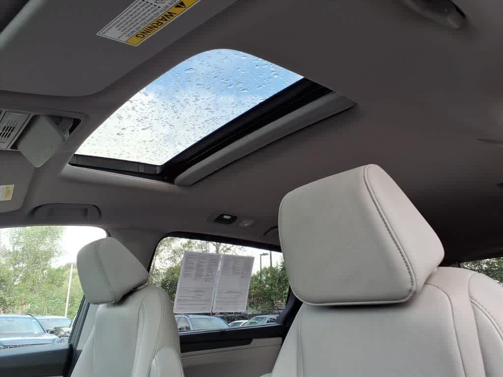 Thumbnail: 2019 Honda Odyssey - 16