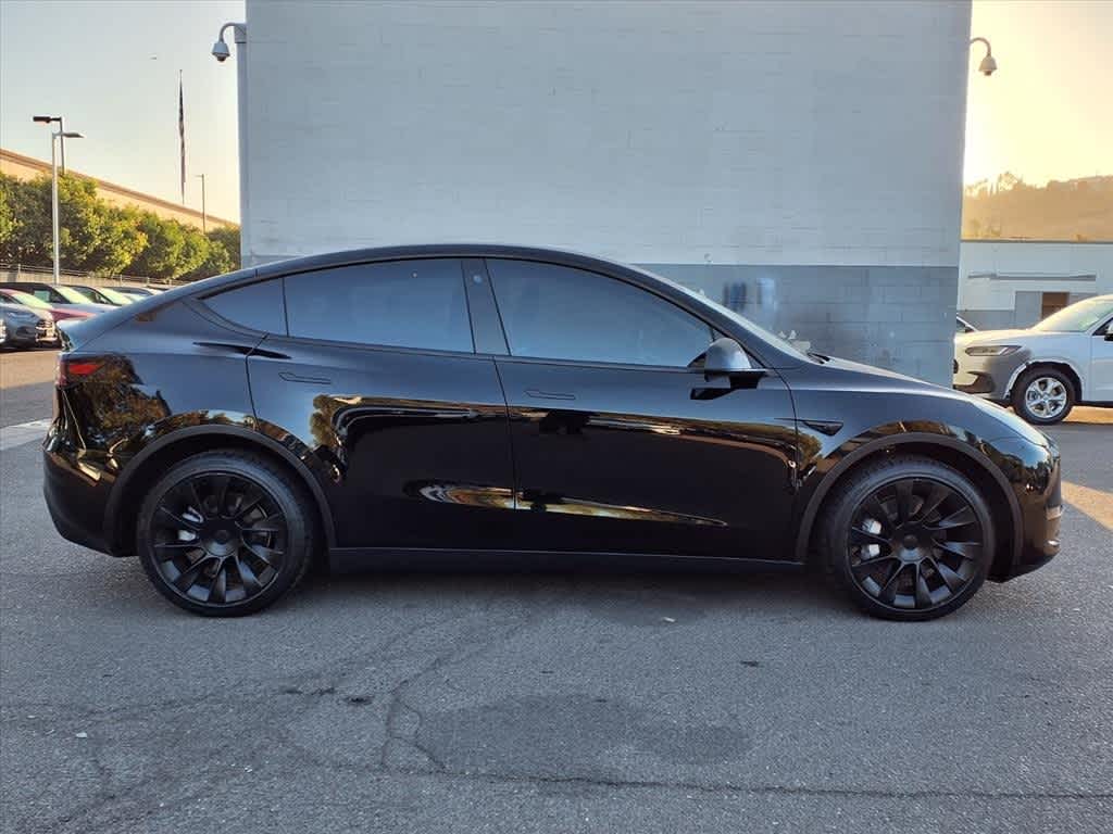 Thumbnail: 2022 Tesla Model Y - 4
