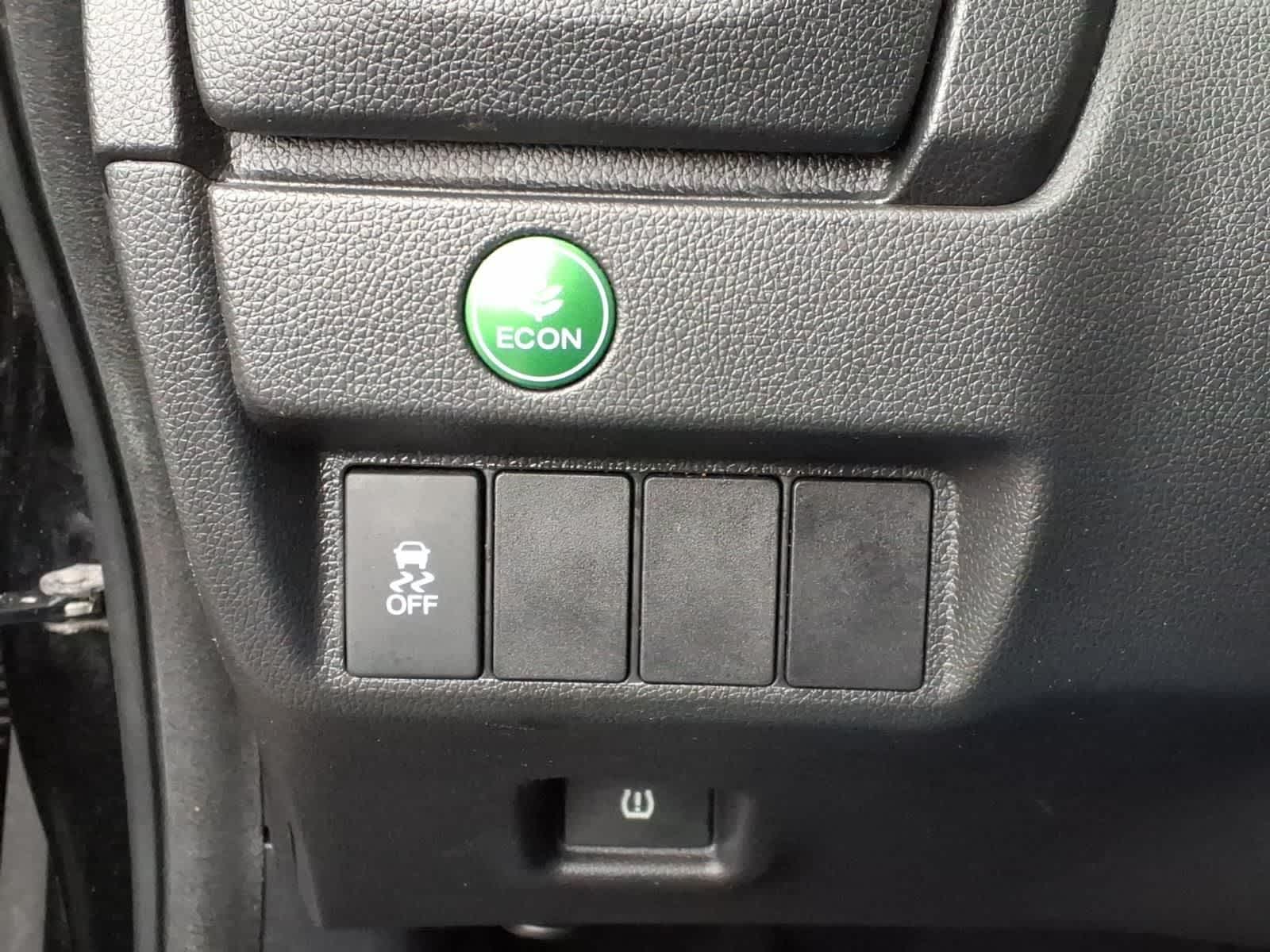 Thumbnail: 2015 Honda Fit - 15