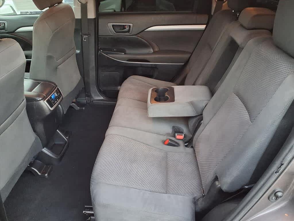 Thumbnail: 2019 Toyota Highlander - 9