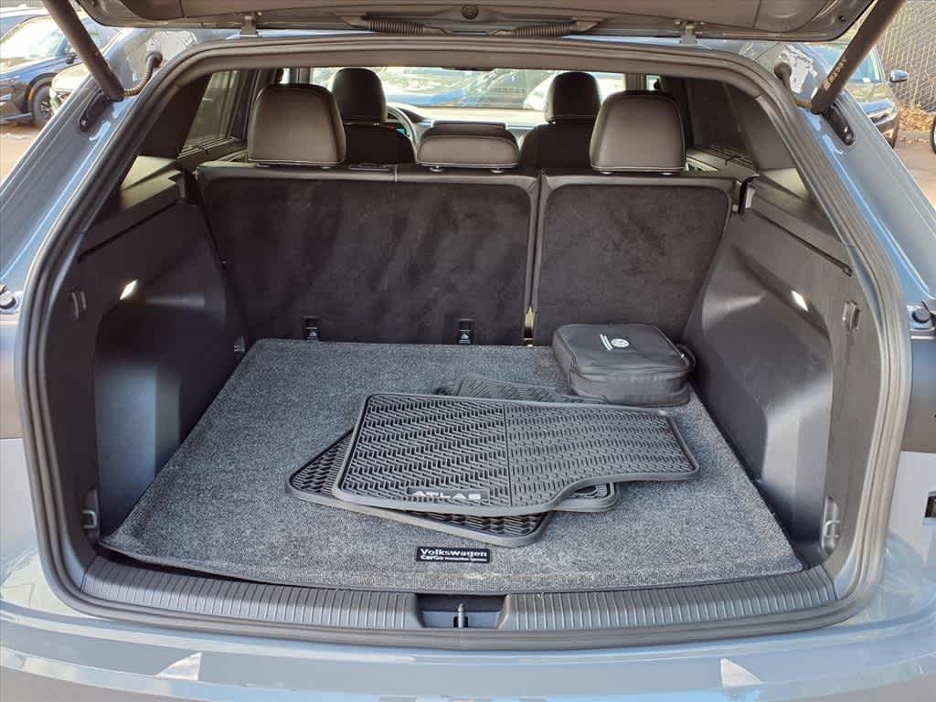 Thumbnail: 2024 Volkswagen Atlas - 6