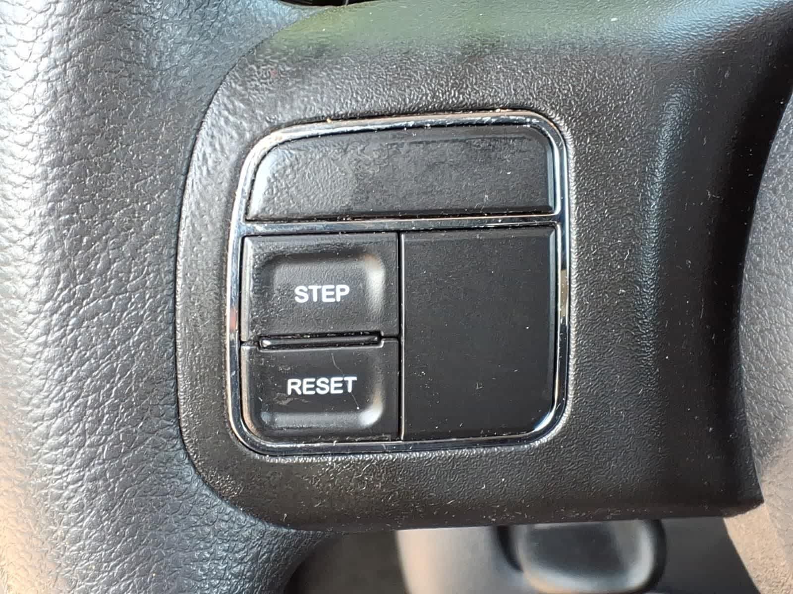 Thumbnail: 2016 Jeep Patriot - 19