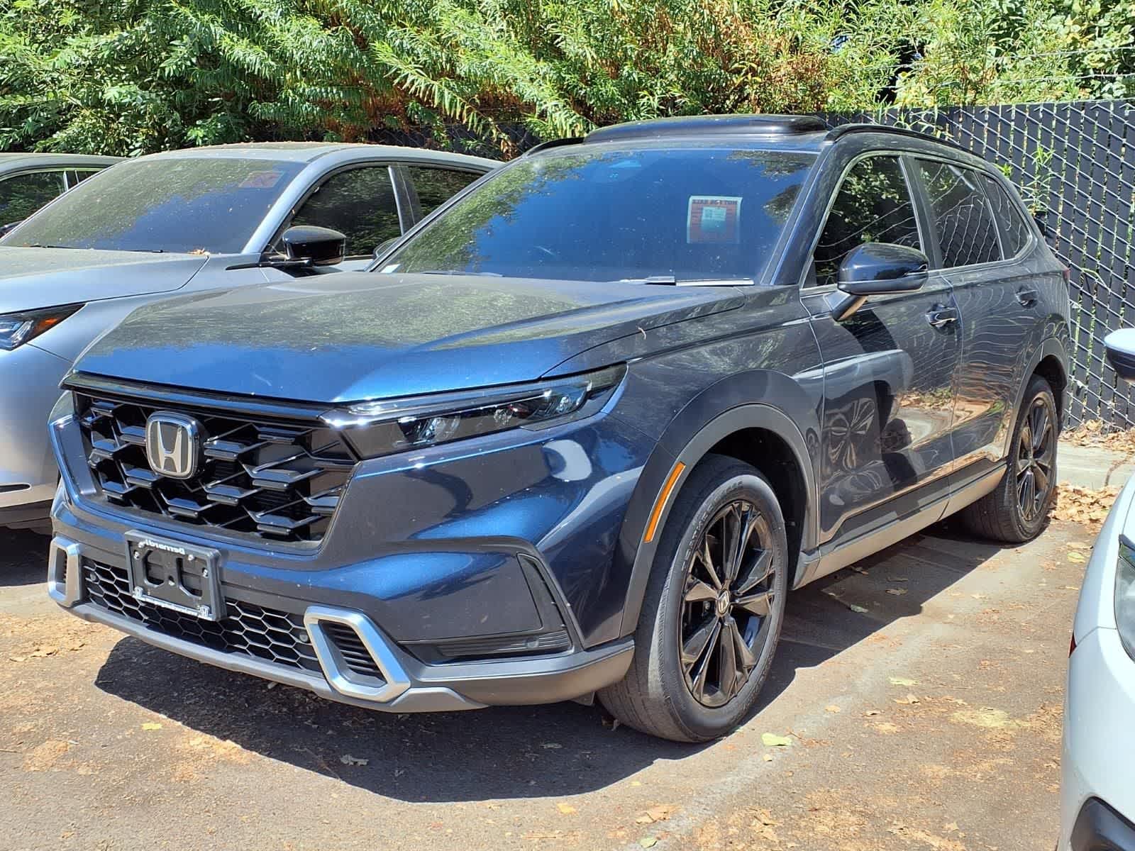 2025 Honda CR-V Hybrid Sport Touring AWD's photo