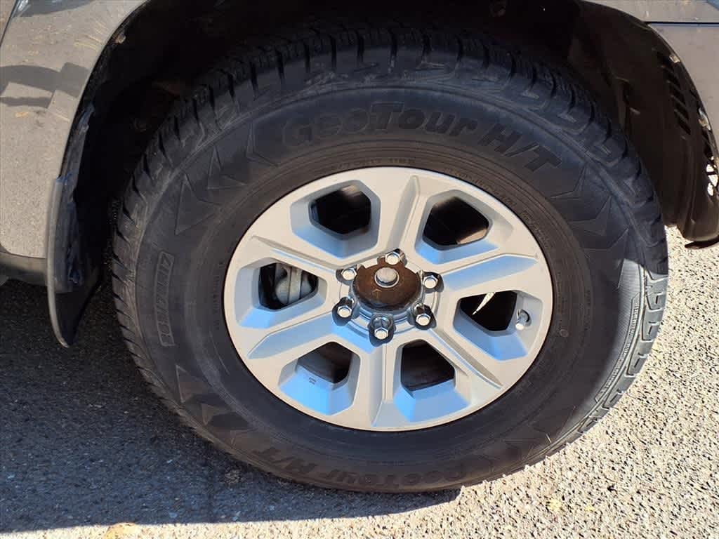 Thumbnail: 2018 Toyota 4Runner - 8