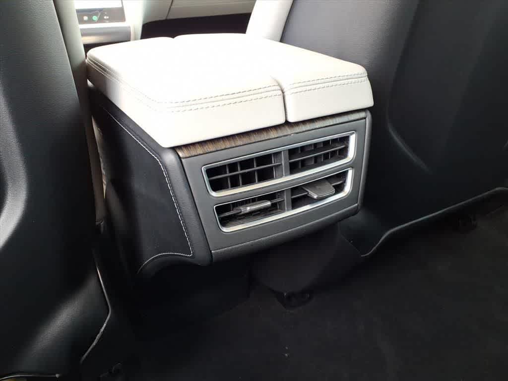 Thumbnail: 2015 Tesla Model S - 12