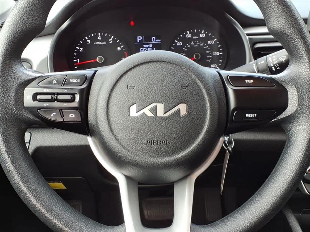 Thumbnail: 2023 Kia Rio - 17