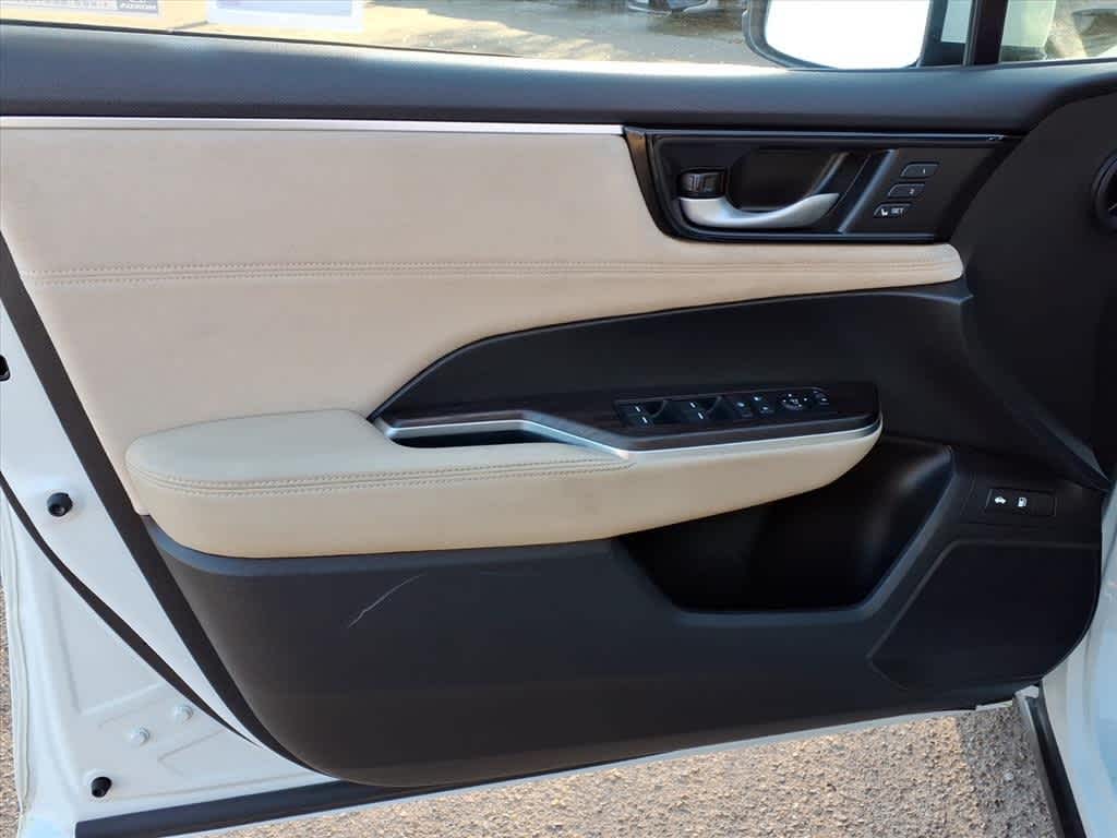 Thumbnail: 2018 Honda Clarity - 11