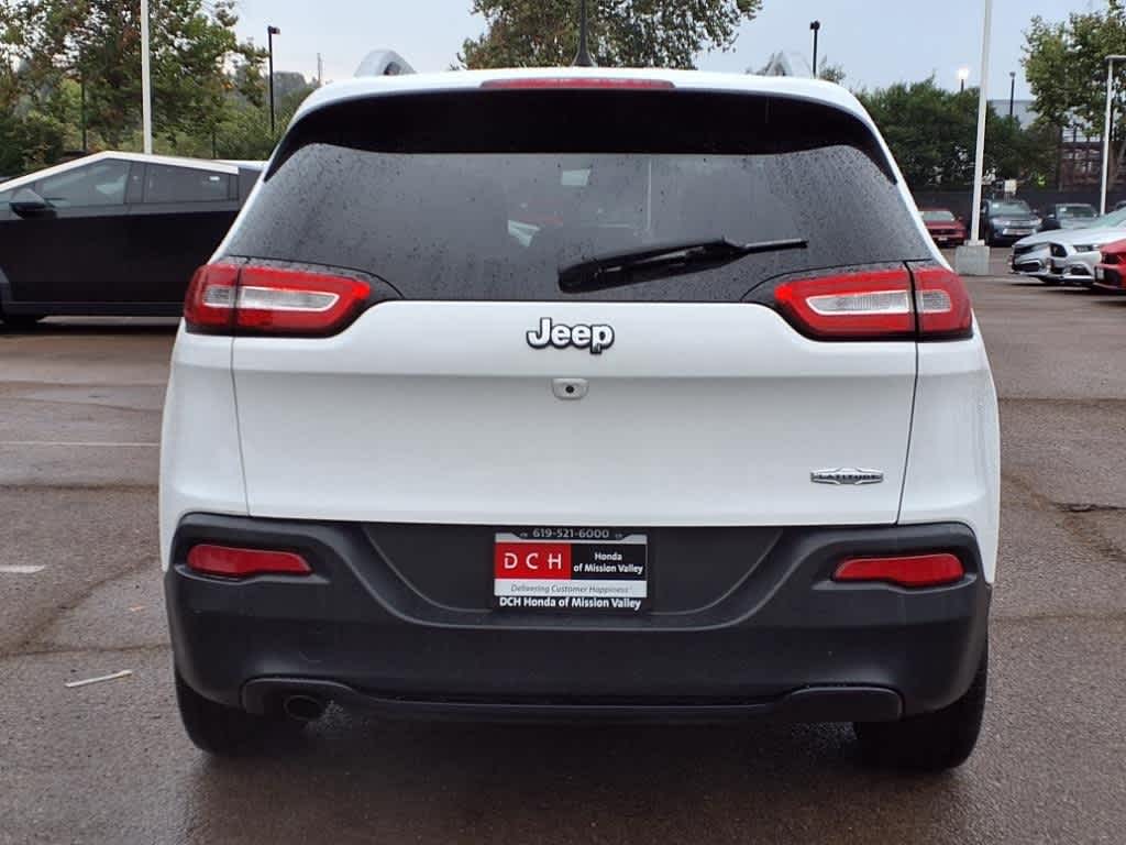 Thumbnail: 2017 Jeep Cherokee - 5