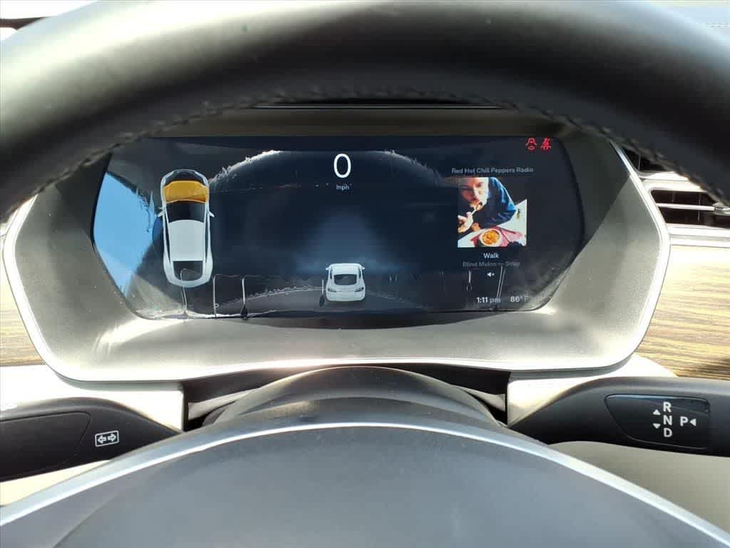 Thumbnail: 2015 Tesla Model S - 20