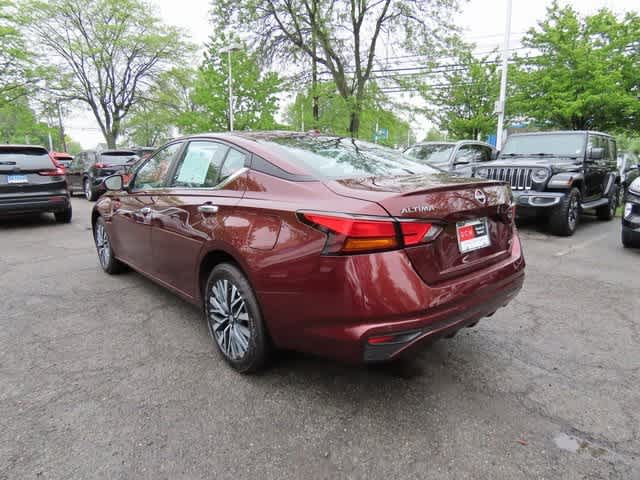 Thumbnail: 2025 Nissan Altima - 4