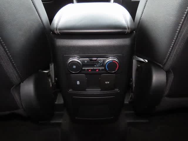 Thumbnail: 2022 Ford Explorer - 28