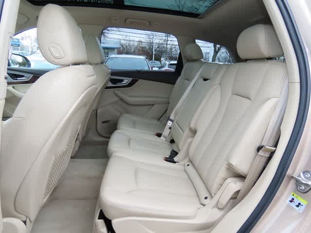 Thumbnail: 2019 Audi Q7 - 13