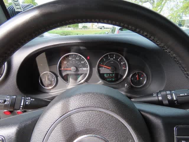 Thumbnail: 2014 Jeep Wrangler - 25