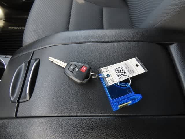 Thumbnail: 2019 Toyota Highlander - 27