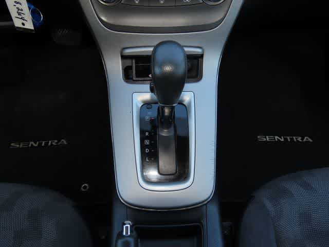 Thumbnail: 2013 Nissan Sentra - 20