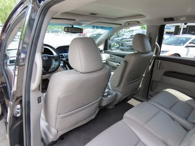 Thumbnail: 2012 Honda Odyssey - 15