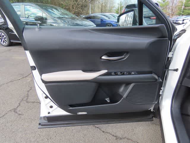 Thumbnail: 2019 Lexus UX - 14