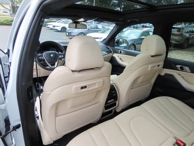 Thumbnail: 2022 BMW X5 - 15