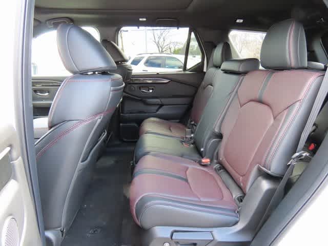 2025 Honda Pilot Black Edition 14
