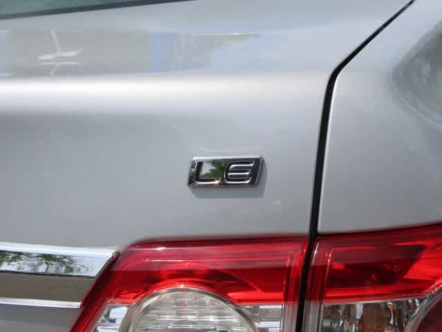 Thumbnail: 2013 Toyota Corolla - 8