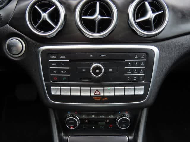 Thumbnail: 2018 Mercedes-Benz GLA - 21