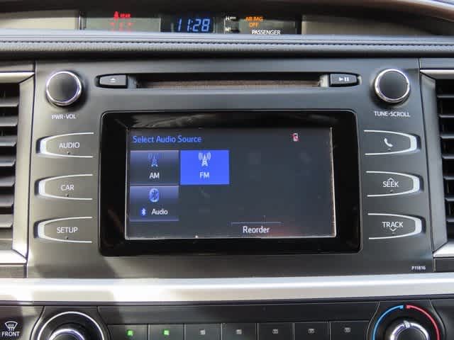 Thumbnail: 2019 Toyota Highlander - 21