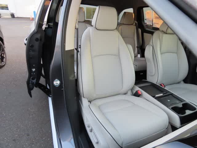 2025 Honda Odyssey Touring 21